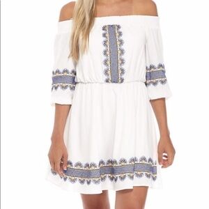Kaari BLUE NWT Off the Shoulder Embroidered Swing Dress Size XS in White
